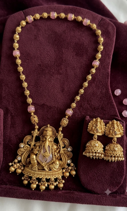 Temple Jewellery*.>