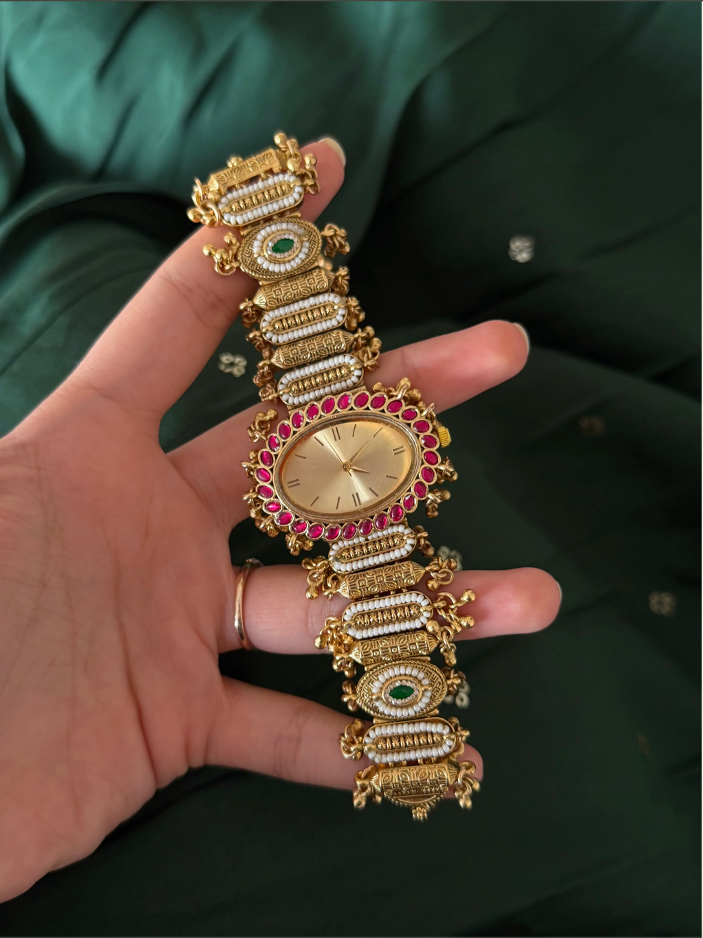 Kashmiri Watch@