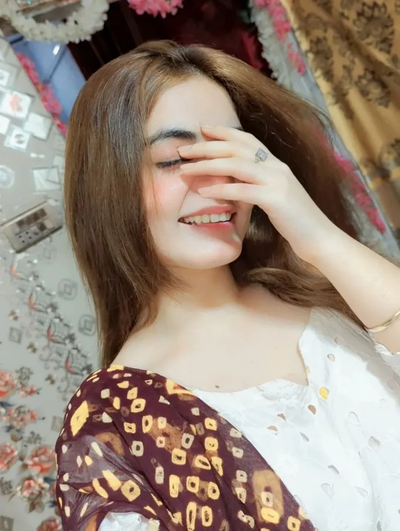 queen_ava